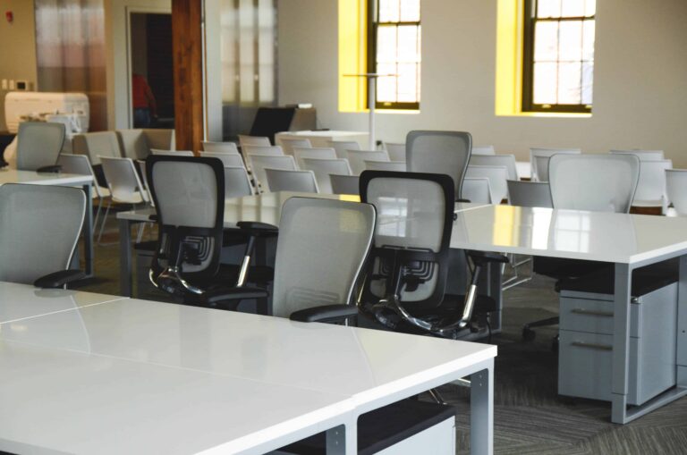 vacant serviced office space
